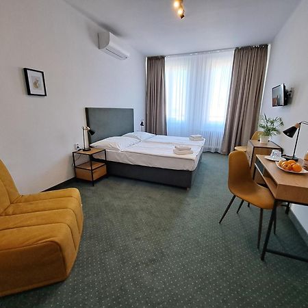 Hotel Legie Prag Eksteriør billede
