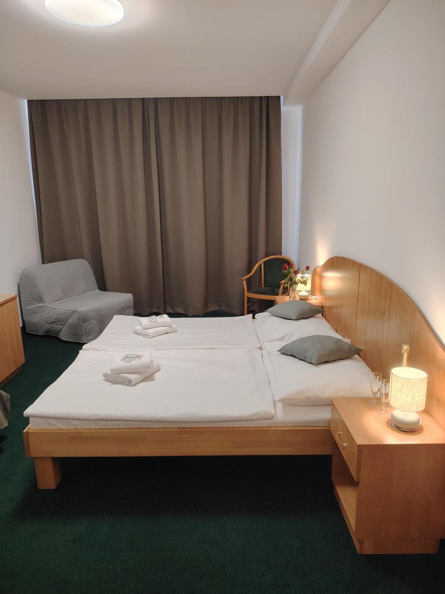 Hotel Legie Prag Eksteriør billede